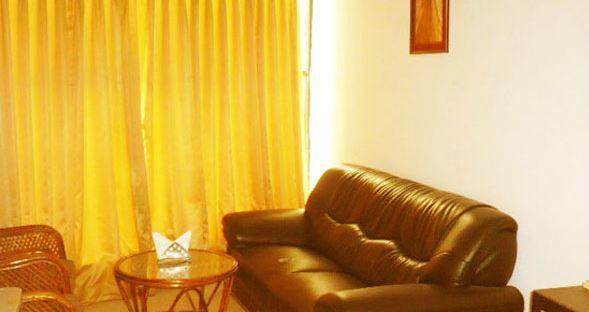 Fabhotel Royal Residency II - Nr Lakdikapul Metro Station Hyderabad Exterior foto