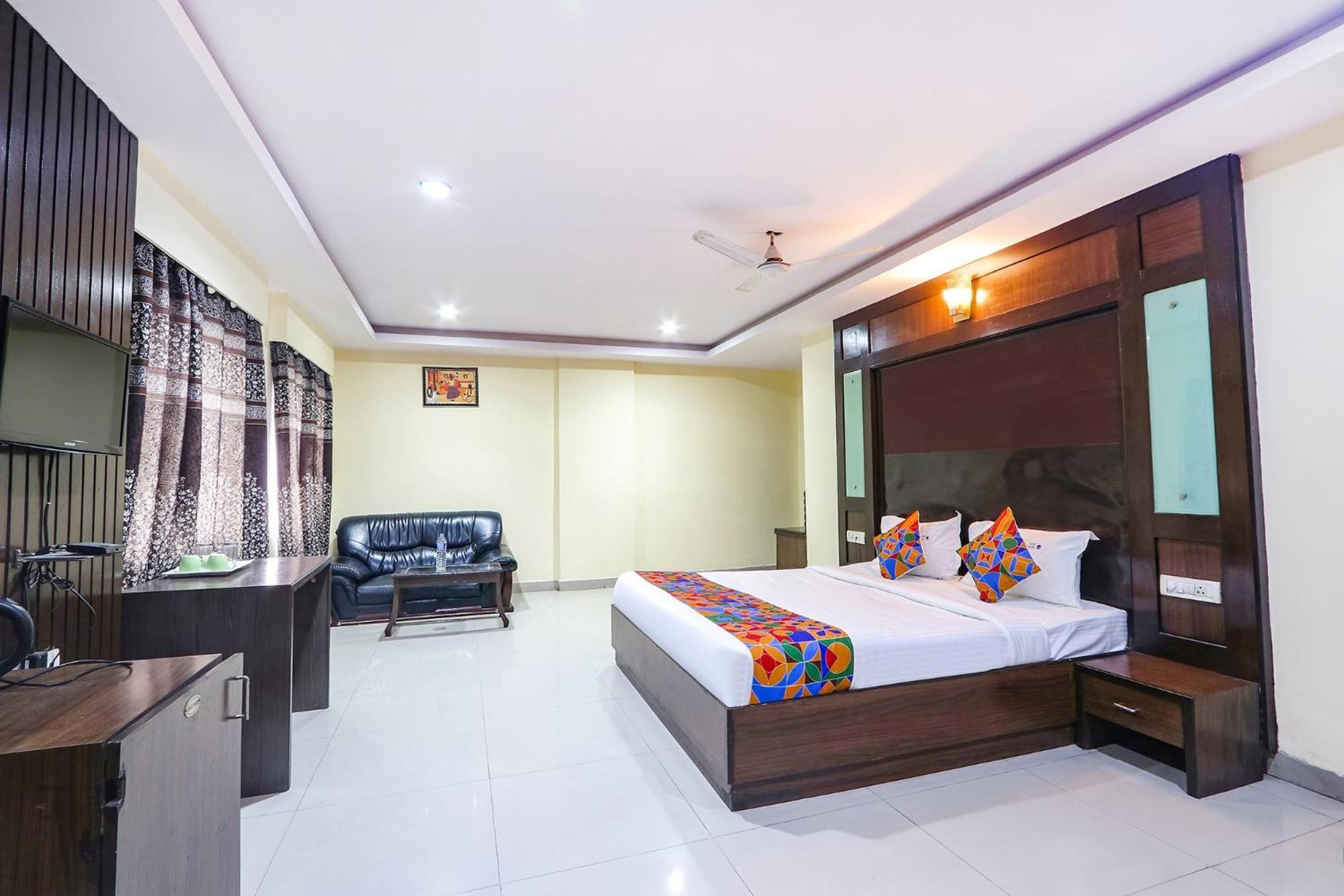 Fabhotel Royal Residency II - Nr Lakdikapul Metro Station Hyderabad Exterior foto