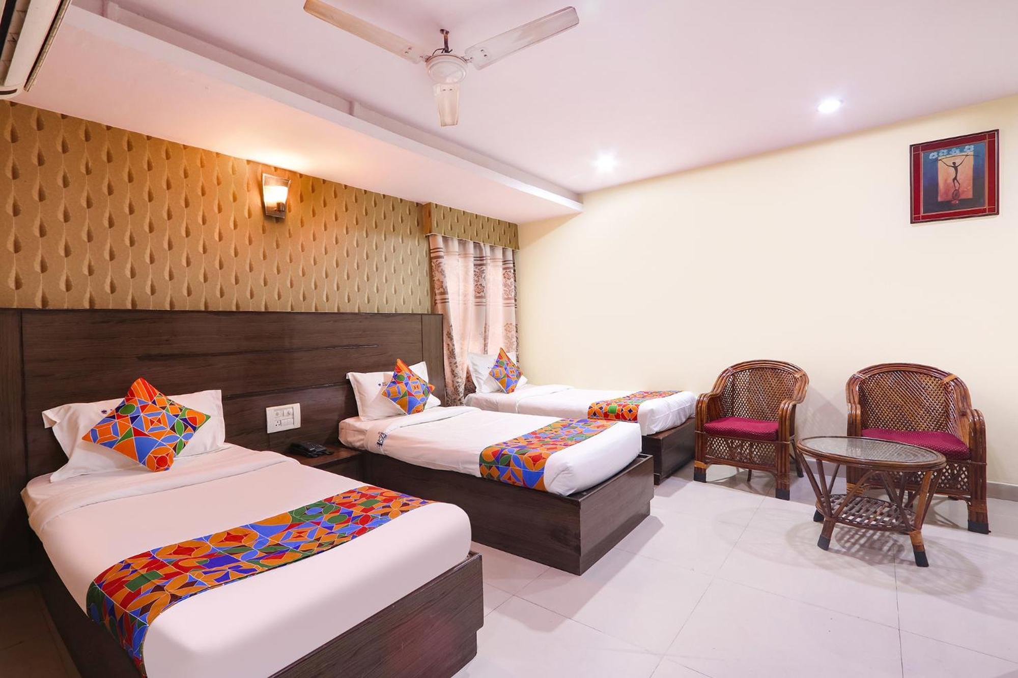 Fabhotel Royal Residency II - Nr Lakdikapul Metro Station Hyderabad Exterior foto