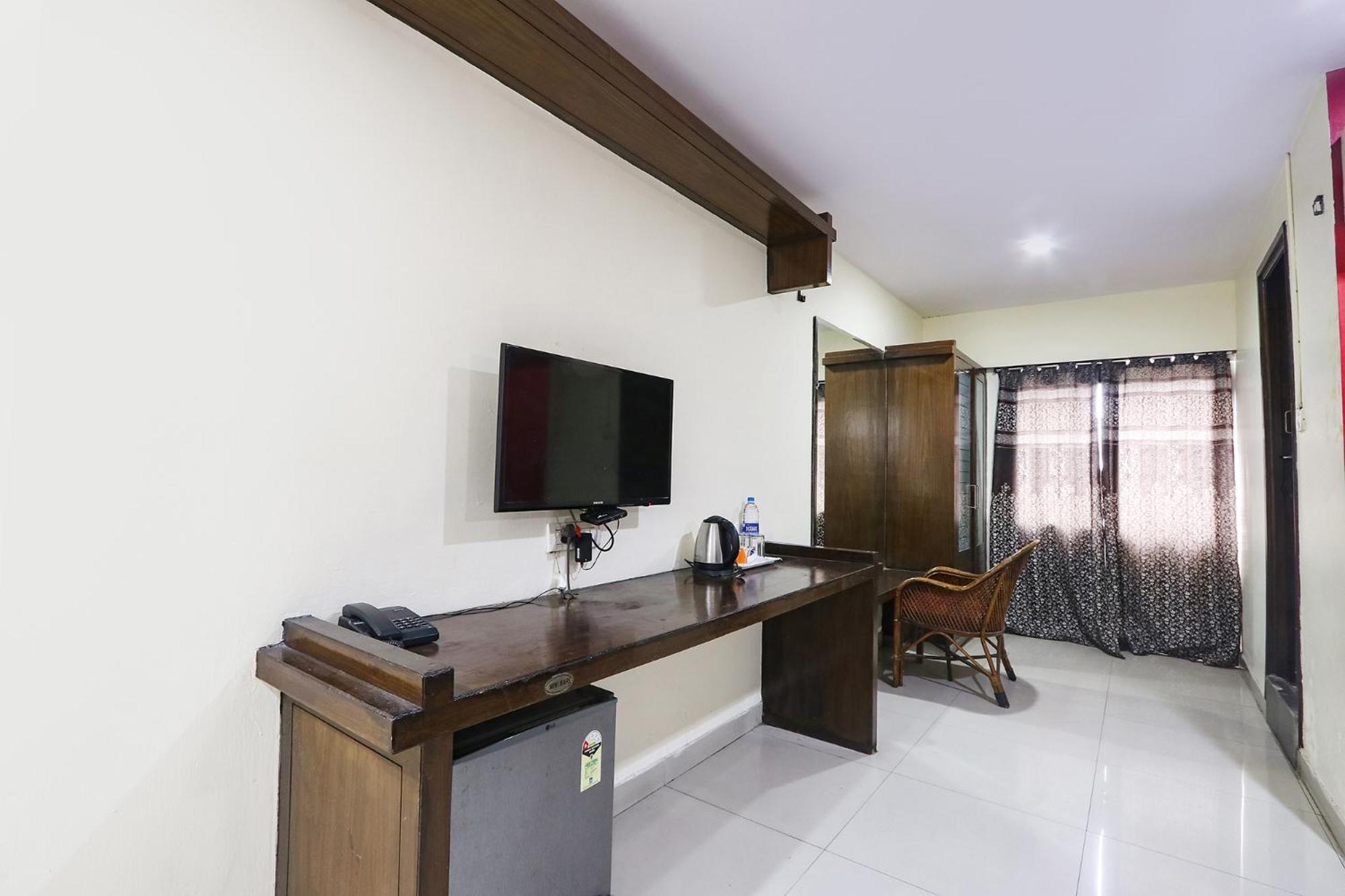 Fabhotel Royal Residency II - Nr Lakdikapul Metro Station Hyderabad Exterior foto