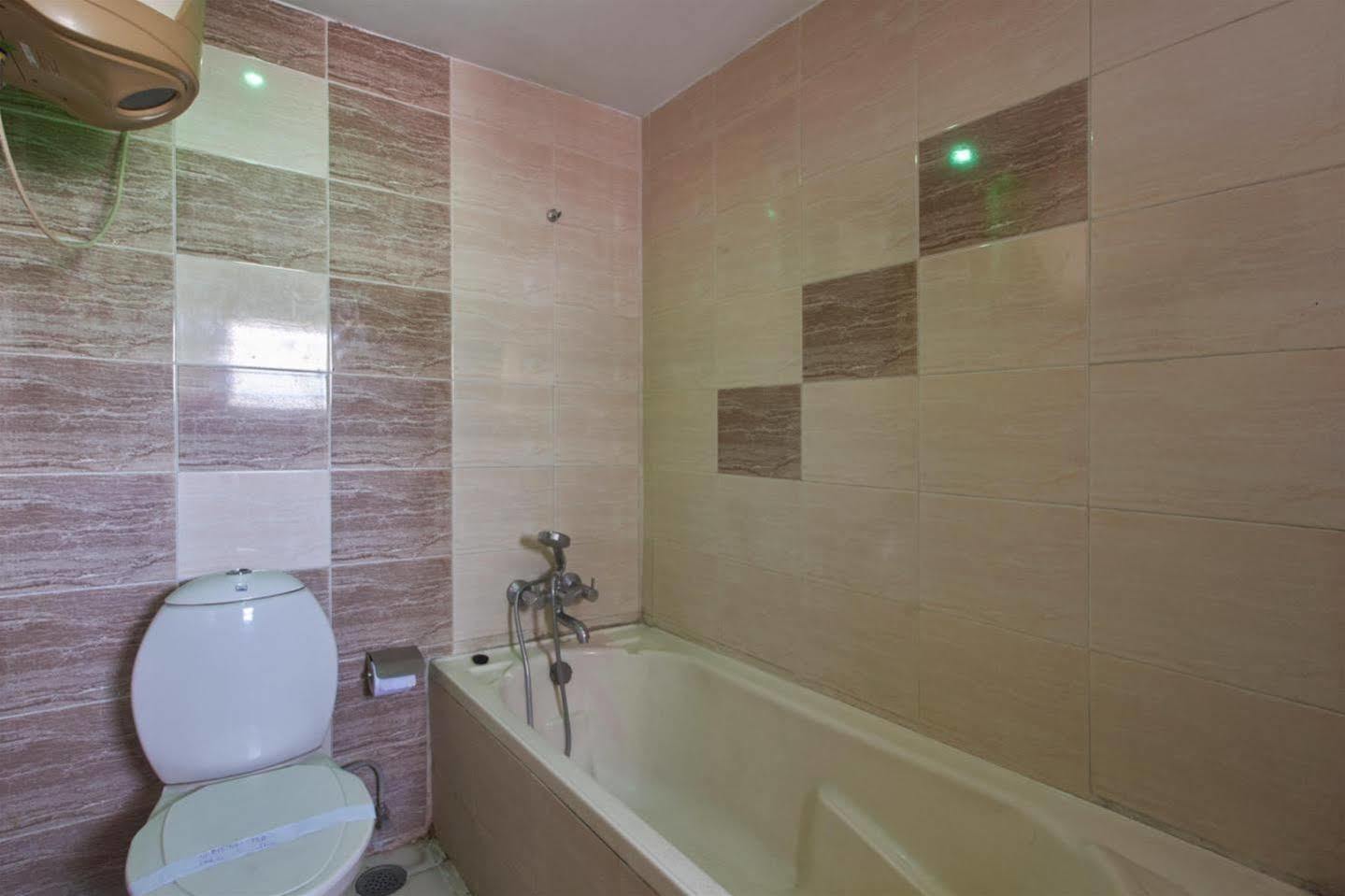 Fabhotel Royal Residency II - Nr Lakdikapul Metro Station Hyderabad Exterior foto